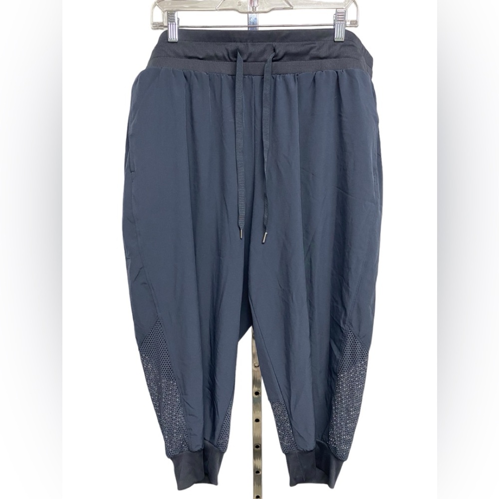 LIVI Active pull on Capri athletic pants joggers with pockets size 22/24
